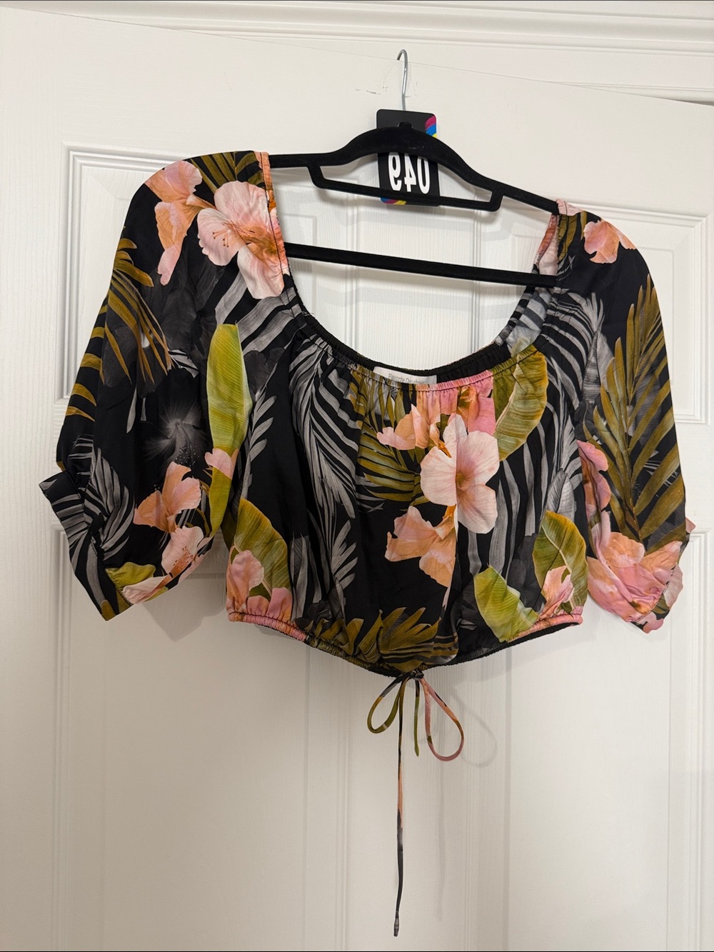FAVORITE DAUGHTER SKIRT SET 
SMALL/2
Like new condition
MSRP for set $448 - Picture 6 of 8